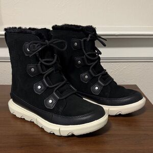 Women’s Sorel Black and Cream Winter Snow Boots